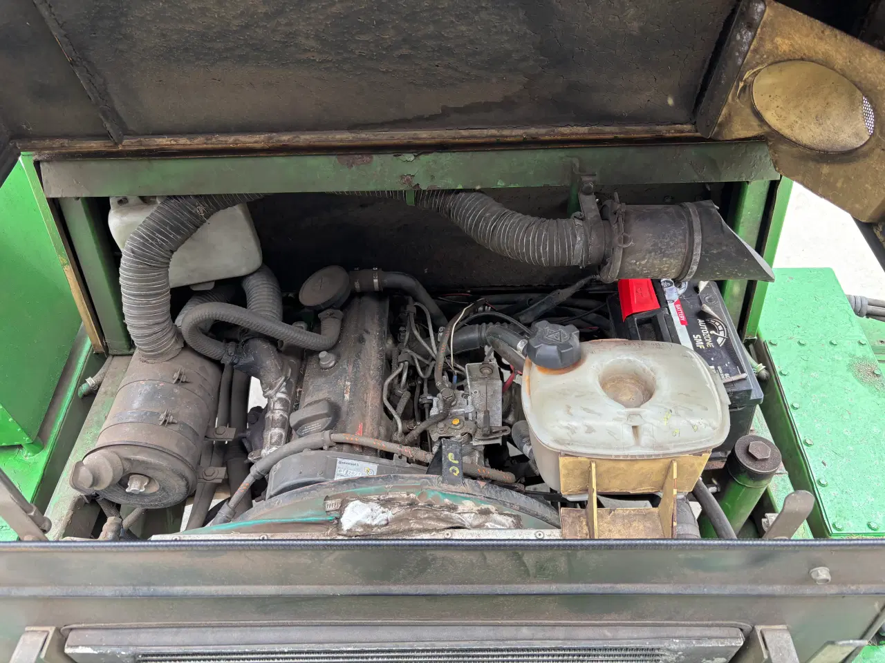 Billede 11 - Sabo 410 med 4 hjul træk