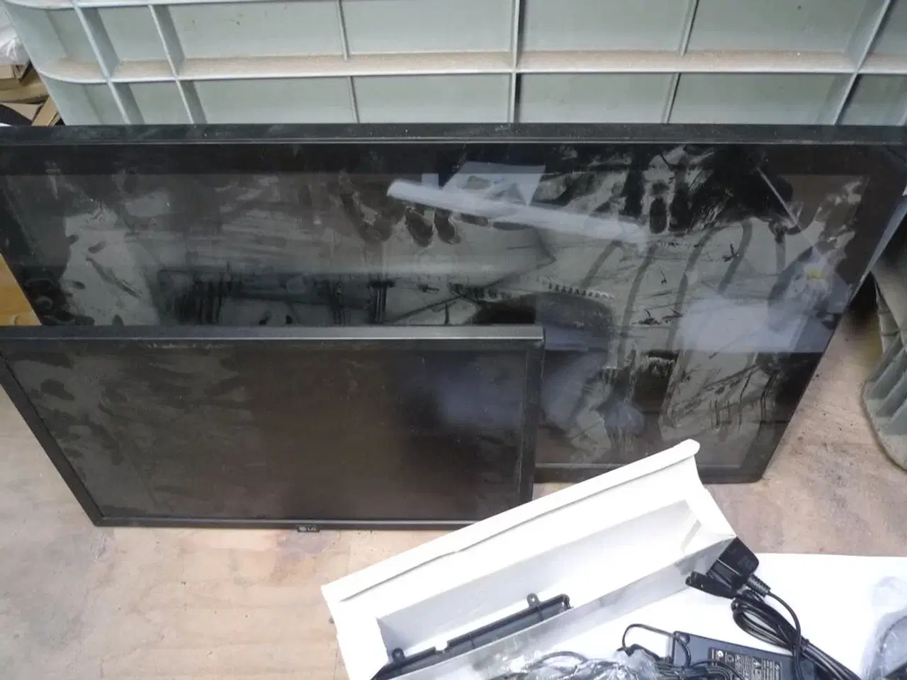 Billede 5 - 3 stk. monitor til f.eks. fotos, m/fjernbetjening 54cm, 54cm og 80cm