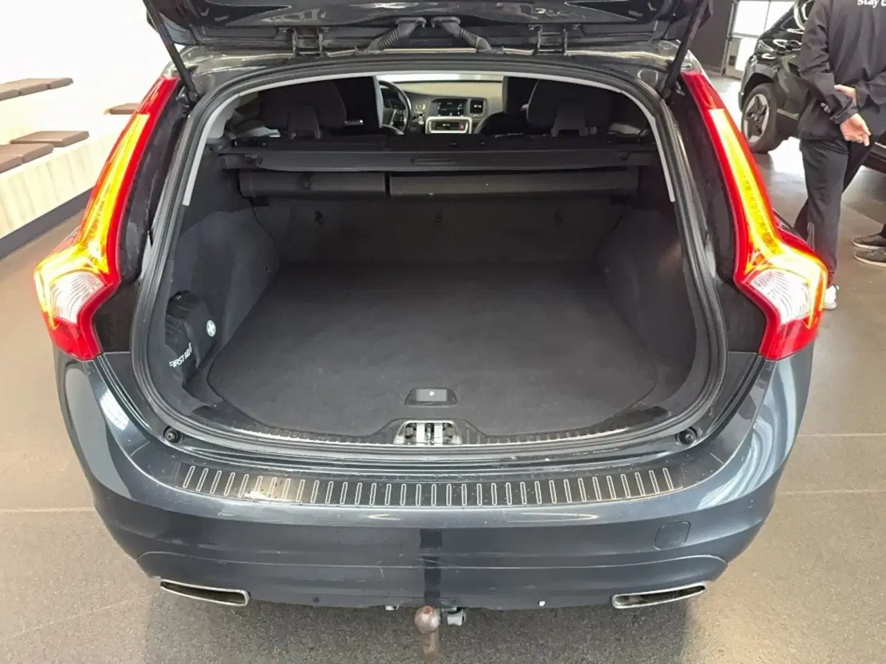Billede 6 - Volvo V60 CC 2,0 D4 190 Momentum aut.