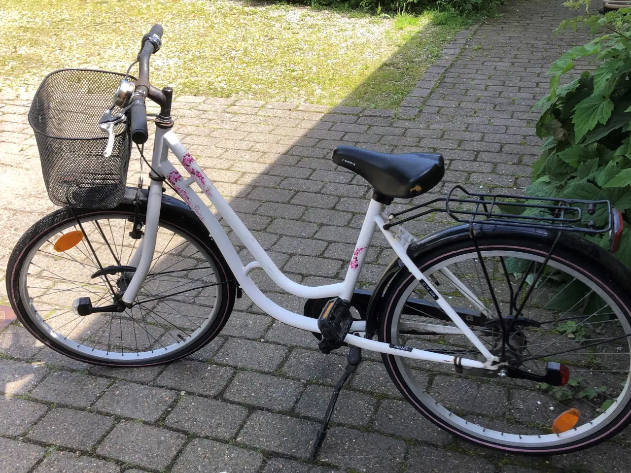 Billede 1 - God pigecykel 16”, køreklar 