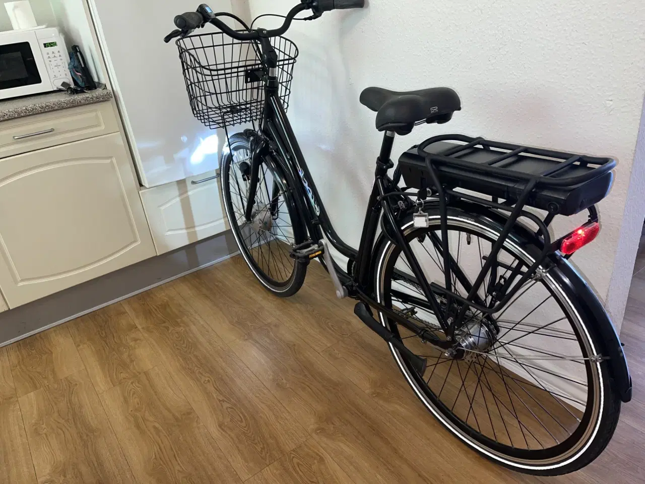 Billede 6 - flot  dame raleigh elcykel,  28"  7 gear. 
