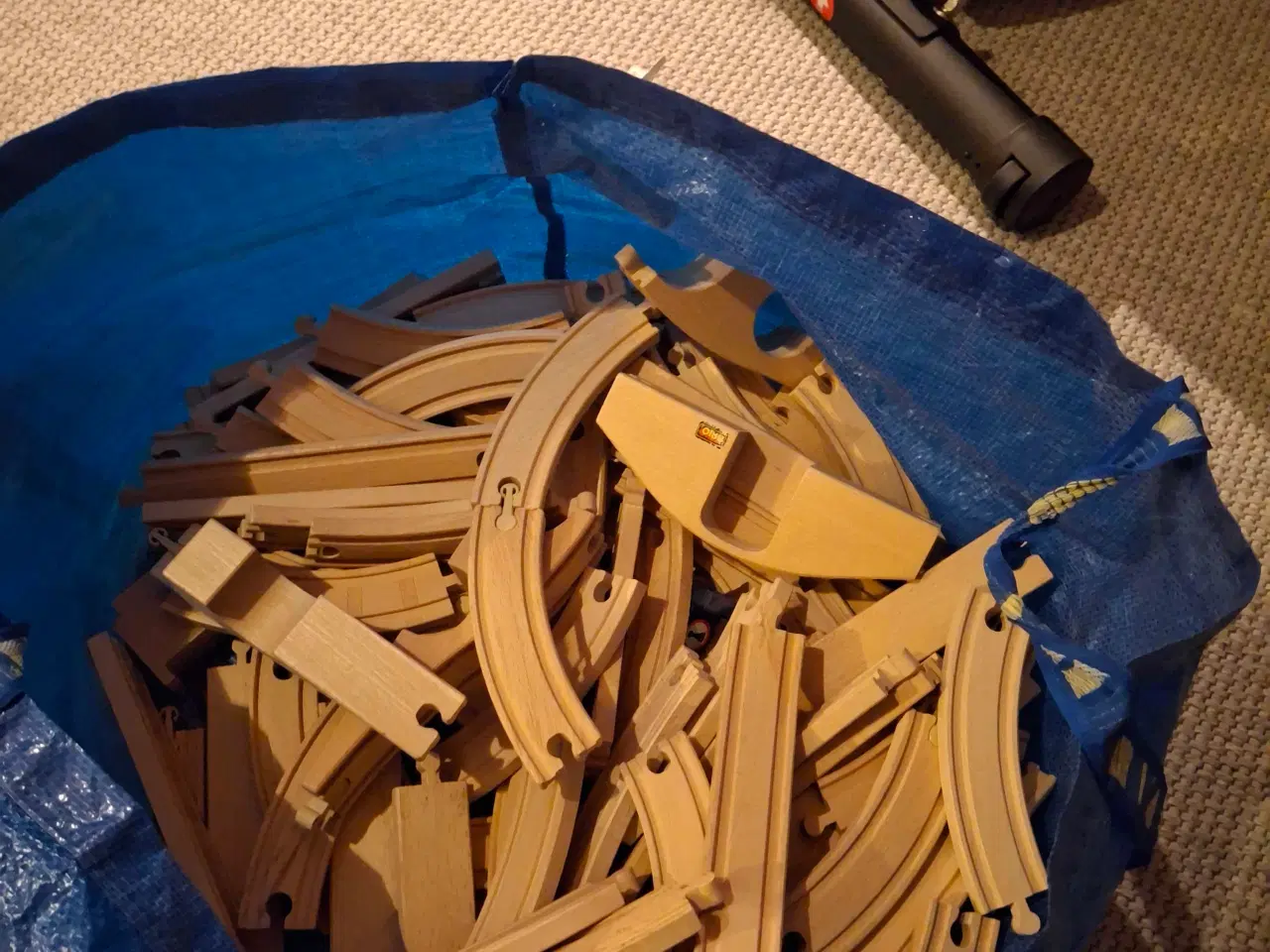 Billede 5 - Brio togbane stor Ikea taske med balndet.