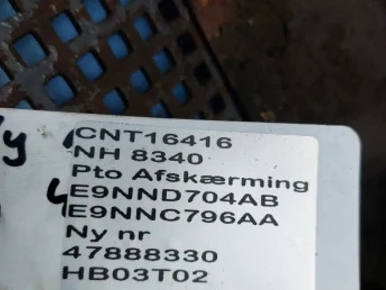 Billede 14 - New Holland 8340 Pto Afskærmning E9NNC796AA