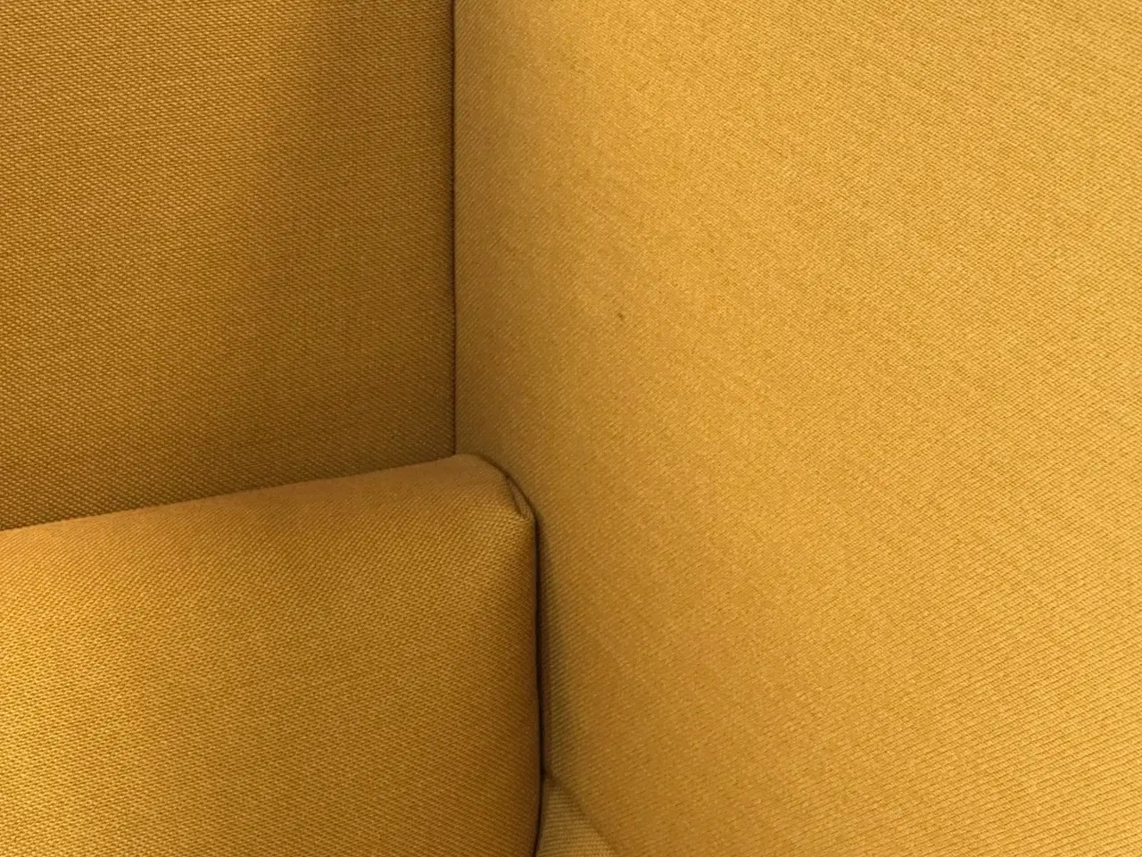 Billede 4 - Muuto Outline Highback Work 100 Sofa (Mustard)