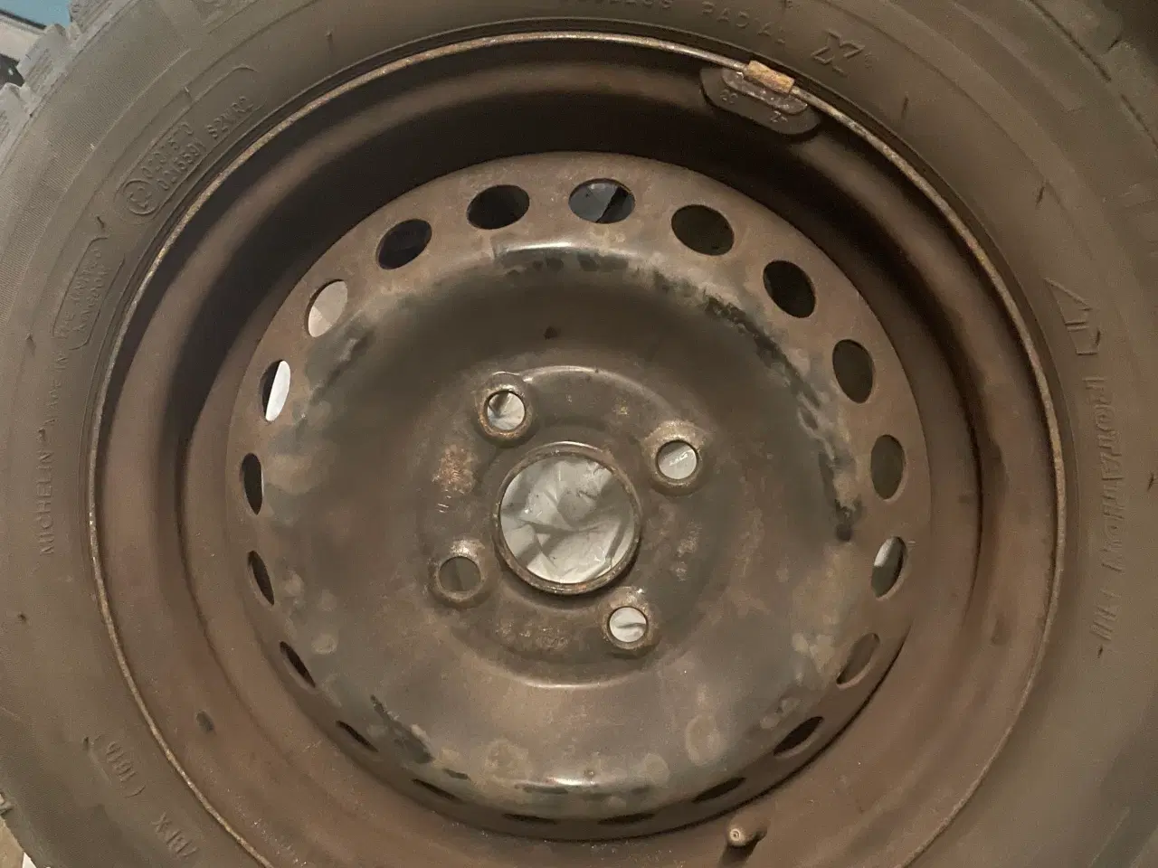 Billede 3 - Vinterdæk Michelin