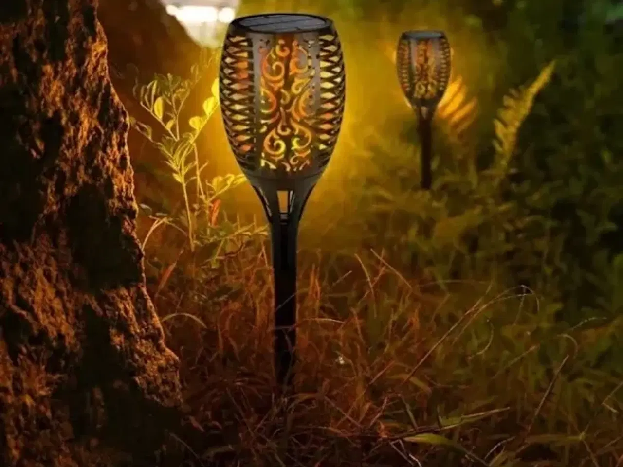 Billede 4 - 10 stk. solcellehavefakkel med flammeeffekt sort 48 cm(ubrugt)