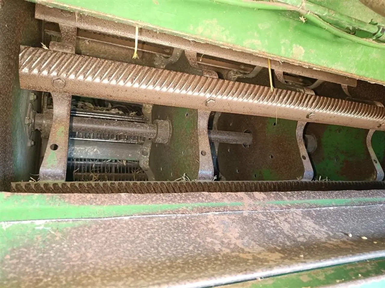 Billede 17 - John Deere 1042 med 10 fod