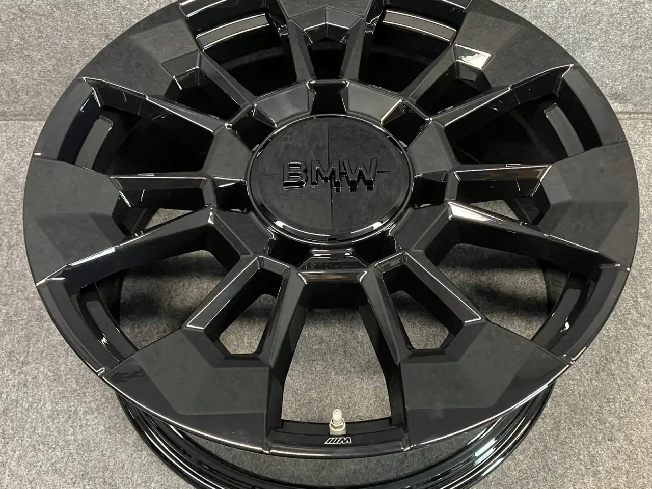 Billede 2 - ALUFÆLGE BMW XM G09 923M 23"