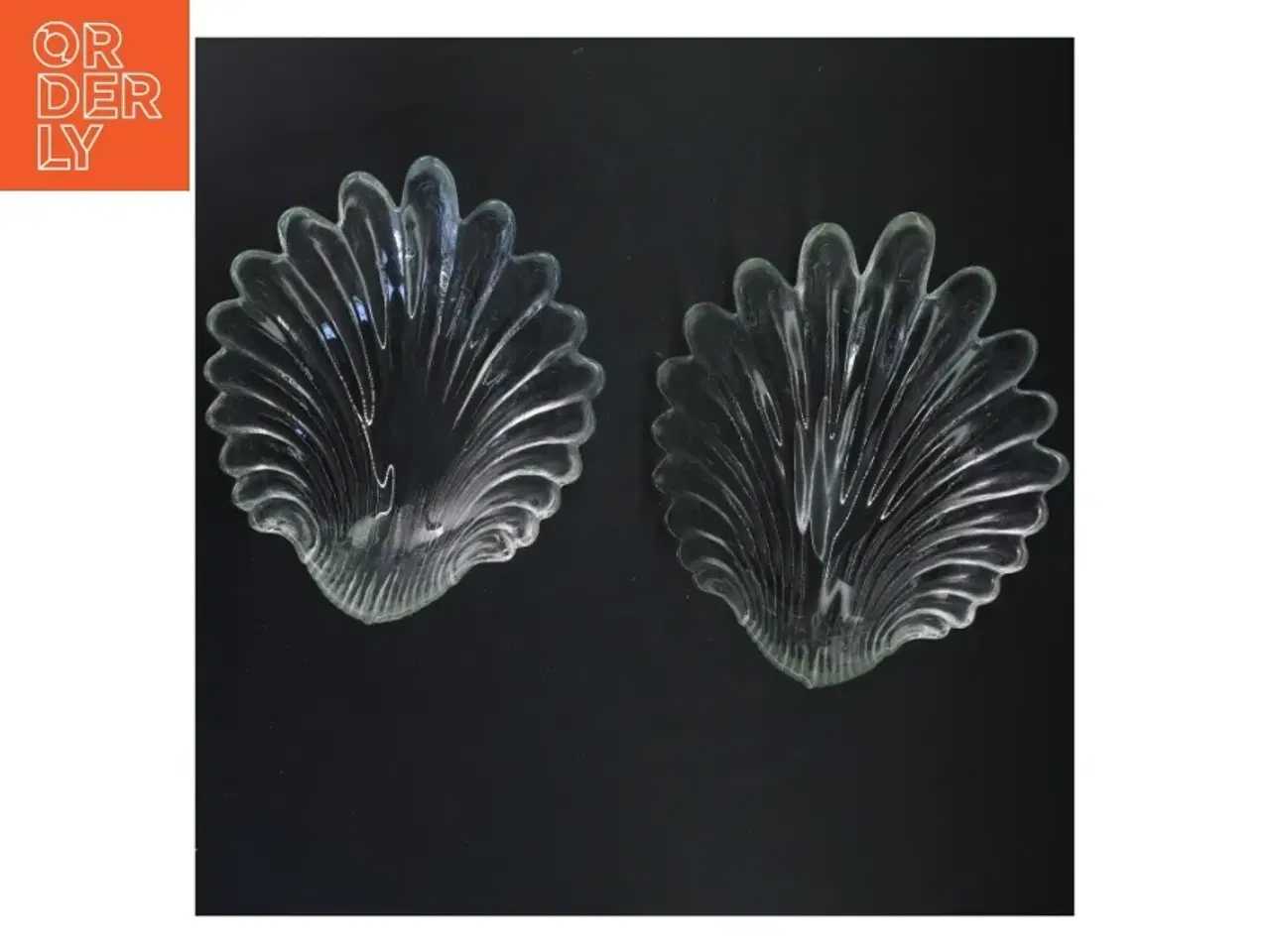 Billede 3 - Glasskåle fra svensk glasværk (str. 21x4&22x6 cm)