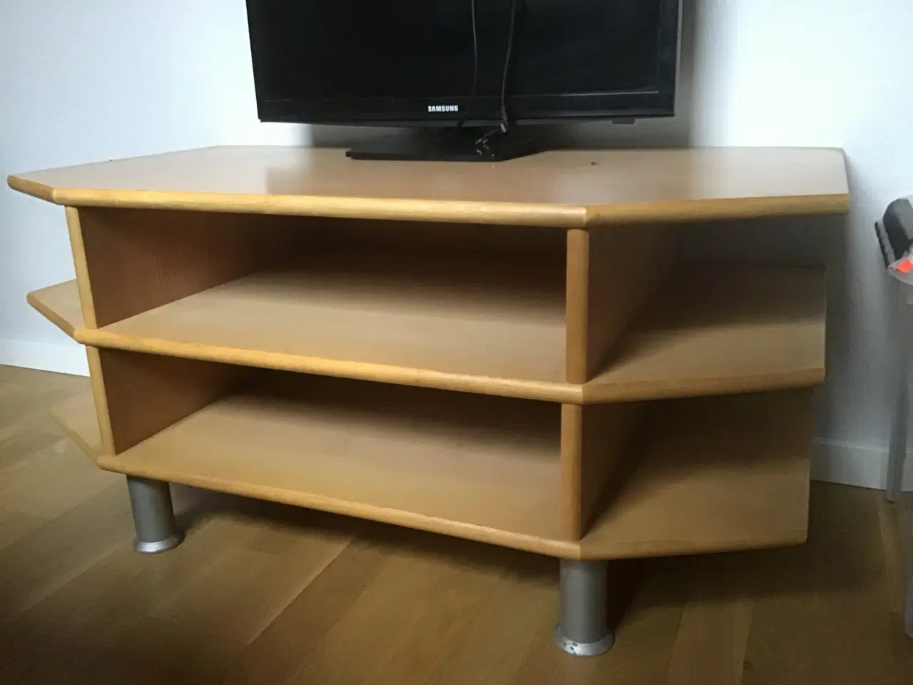 Billede 1 - Tv bord/bænk Mistral