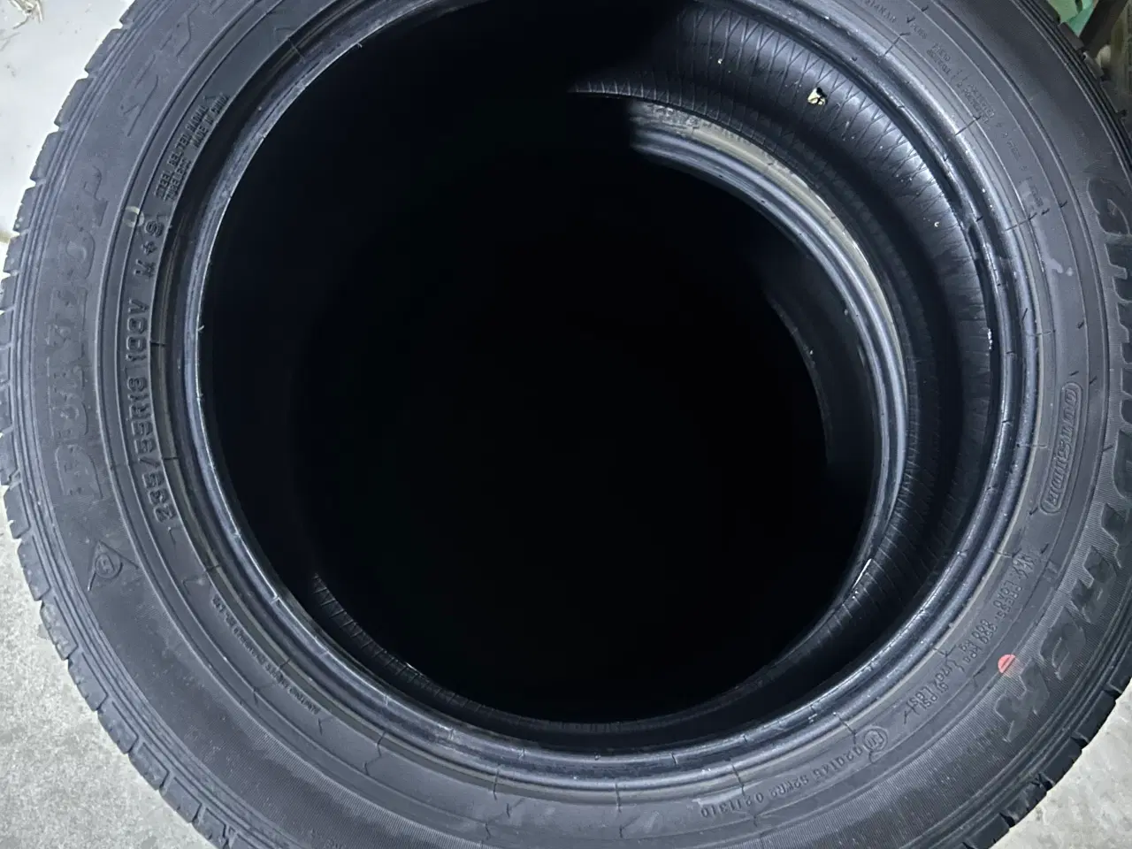 Billede 2 - Sommerdæk 235/55 R18