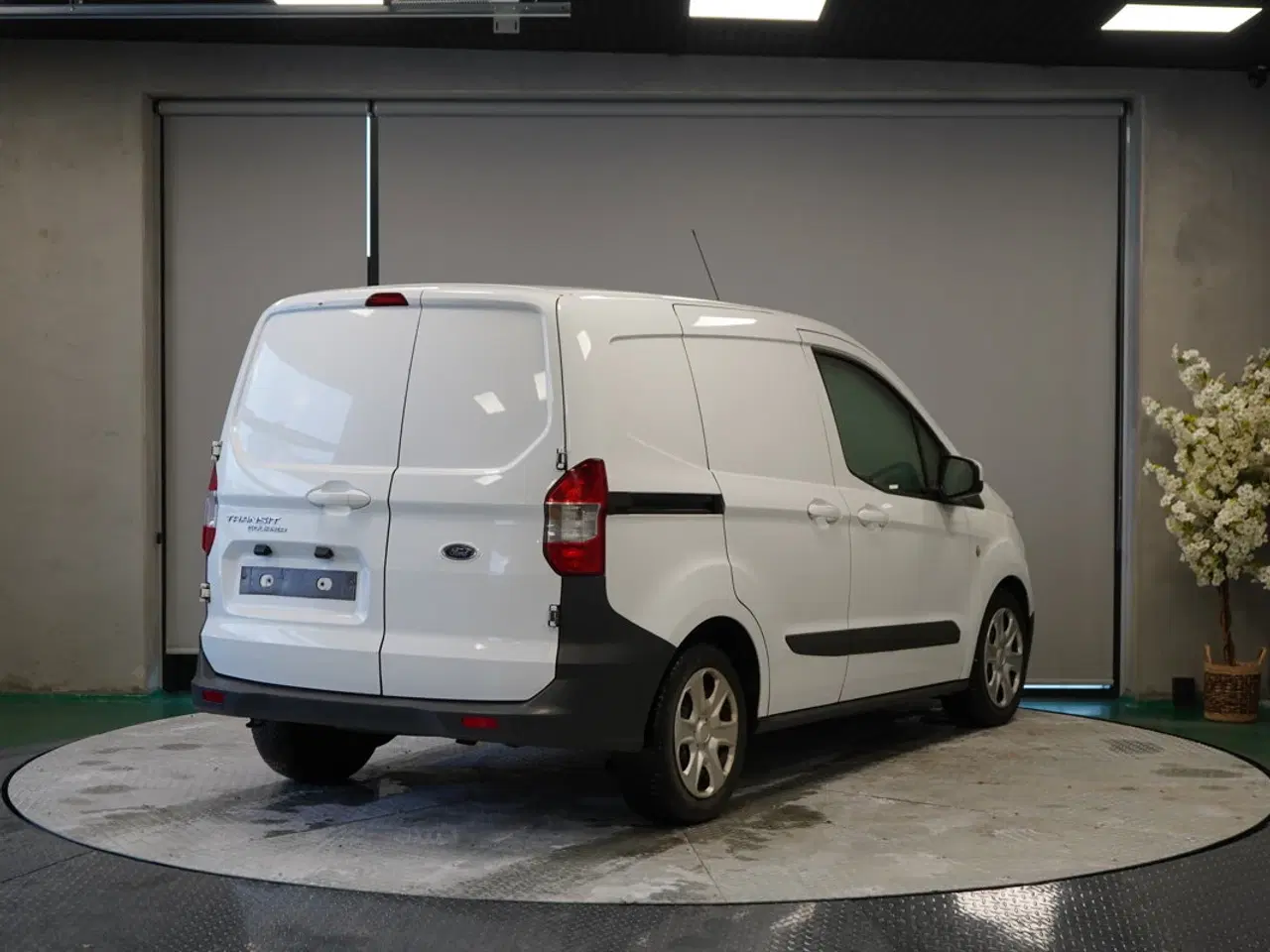 Billede 5 - FORD Transit Courier 1.5 TDCI – flere på auktion