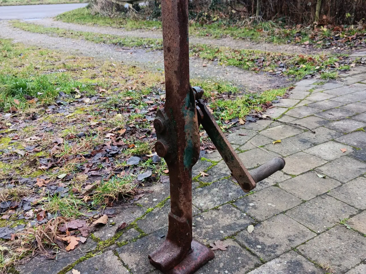 Billede 2 - Kaffemølle den gode gamle solide