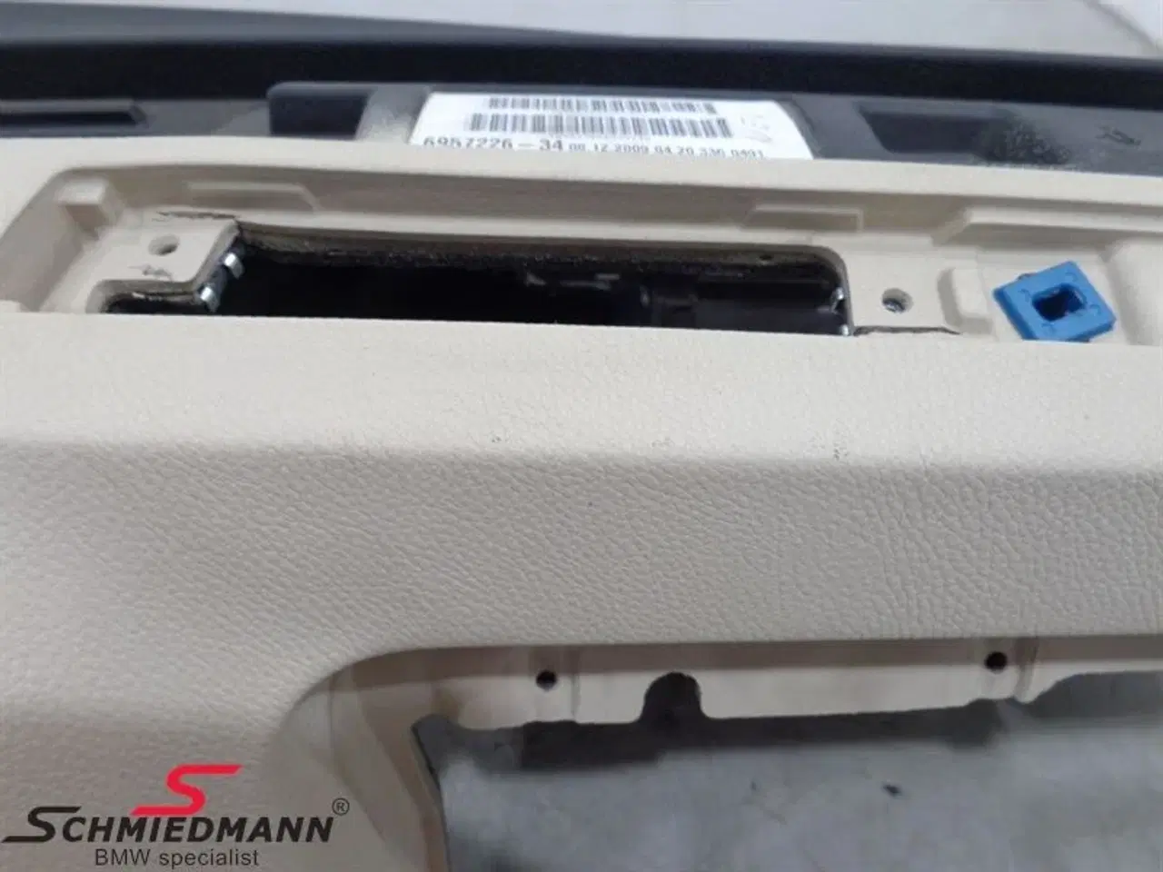 Billede 2 - Instrumentbord Cream Beige til kopholder. C26155 BMW E92 E93 E92LCI E93LCI