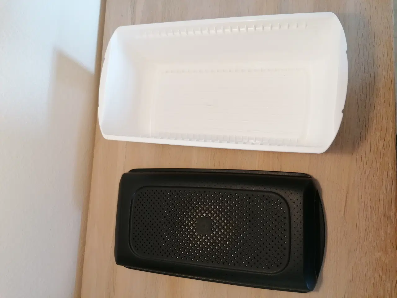 Billede 2 - Tupperware brødboks med membran