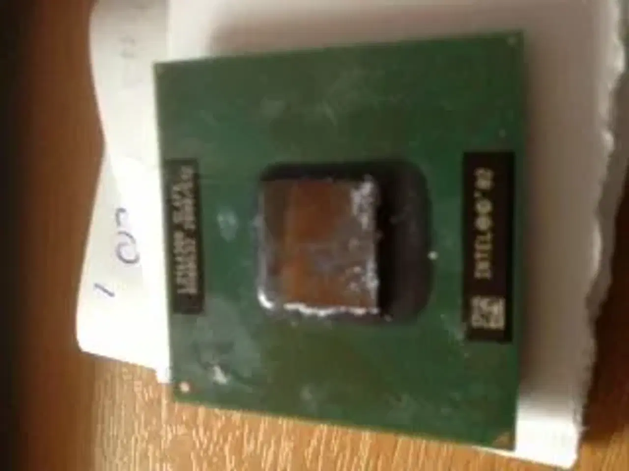 Billede 1 - Intel Mobile Pentium 4-M CPU SL6FK 2000