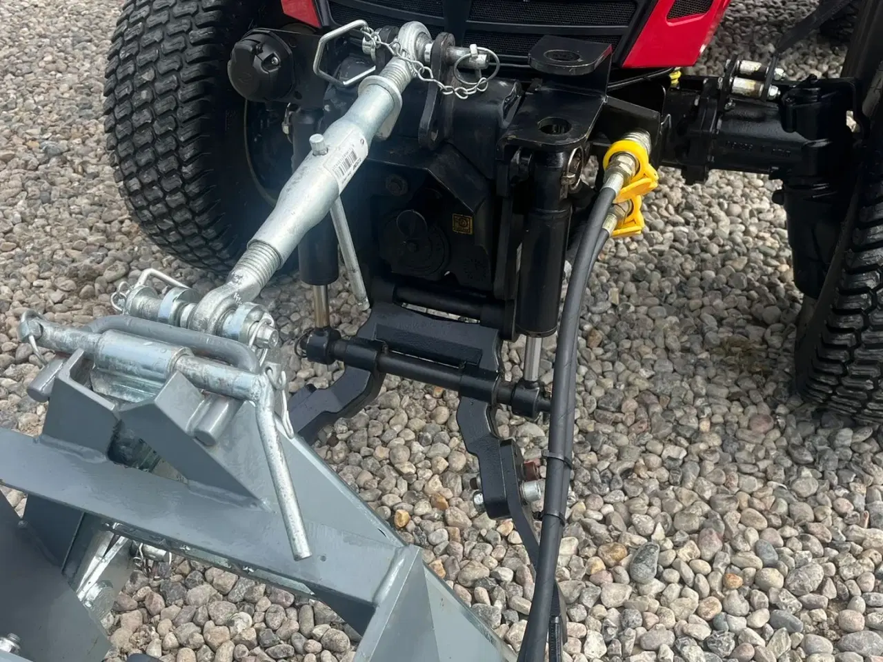 Billede 4 - Yanmar YT 235H 4WD Snow Edition med sneplov og spreder