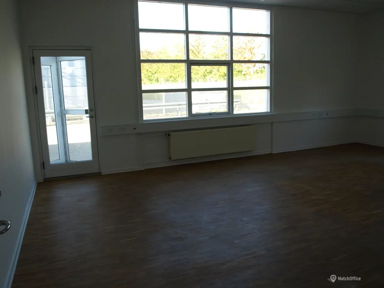 Billede 5 - Lejemål på hjørnegrund i godt erhvervsområde