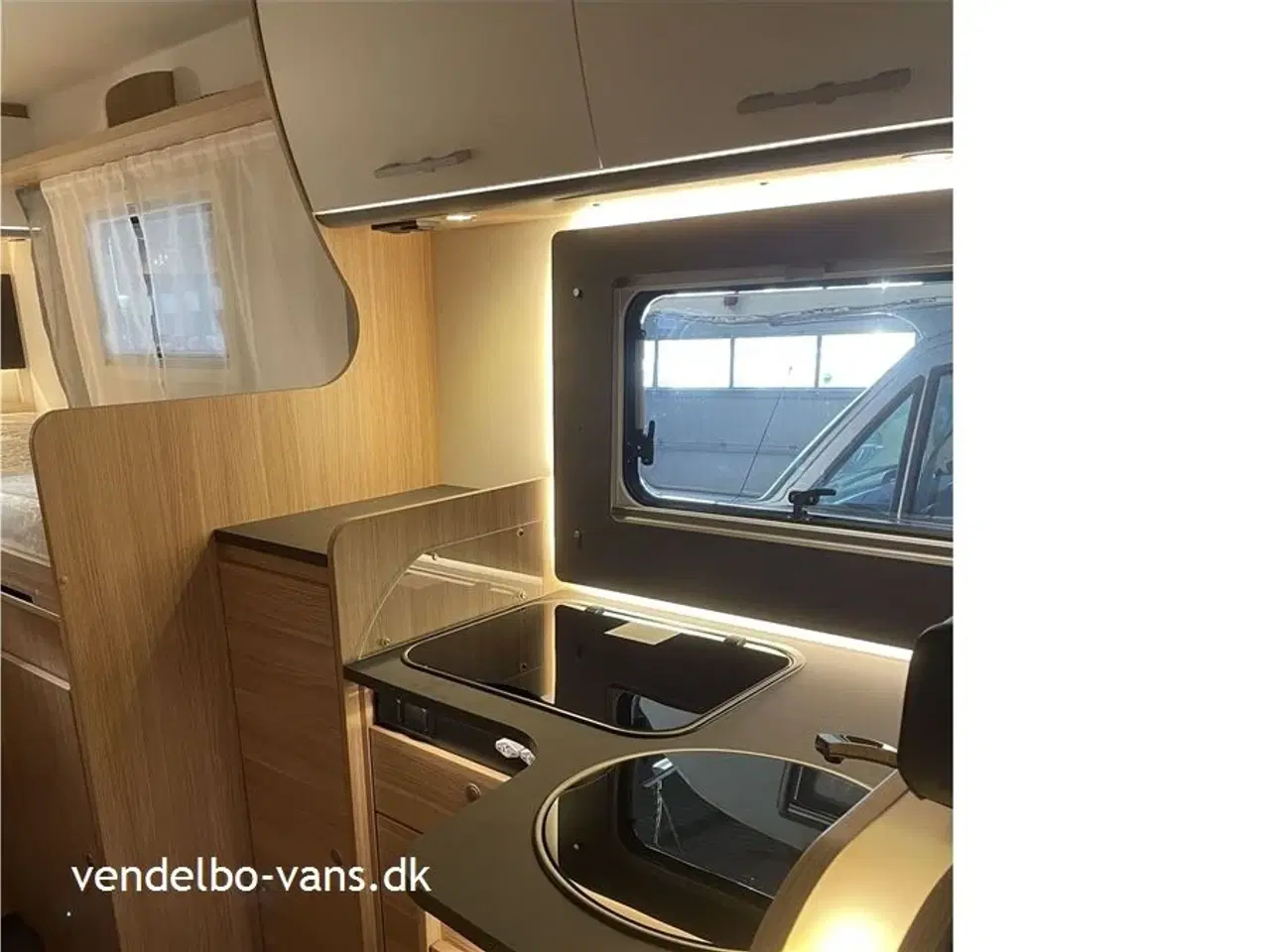 Billede 7 - 2023 - SunLight I 67S Aut.   Enkeltsenge - stor garage - 180 HK automatgear