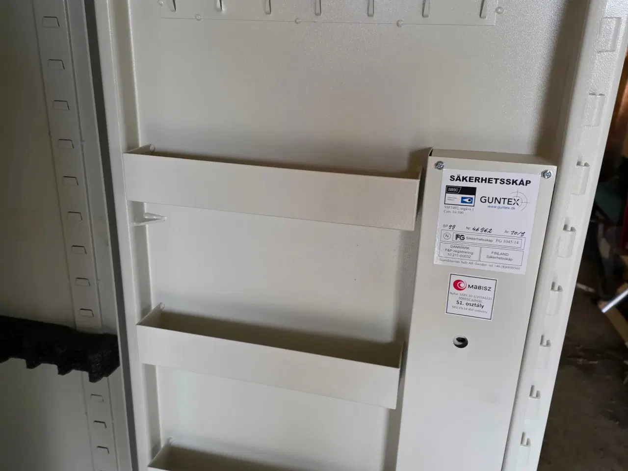 Billede 3 - Våbenskab til 16 våben