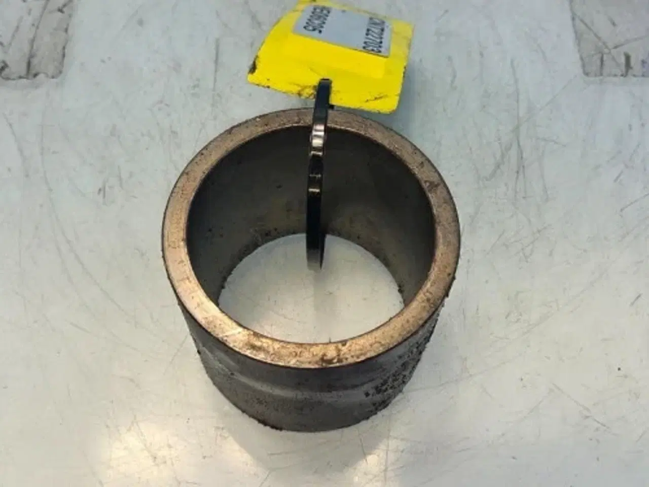 Billede 5 - Case  9240   Afstandsstykke   87280592