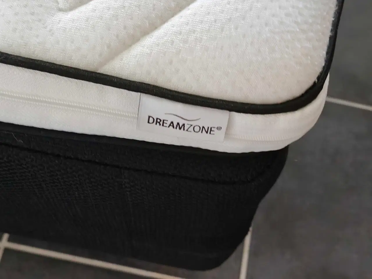 Billede 10 - Rigtig fin dobbelt seng sælges 