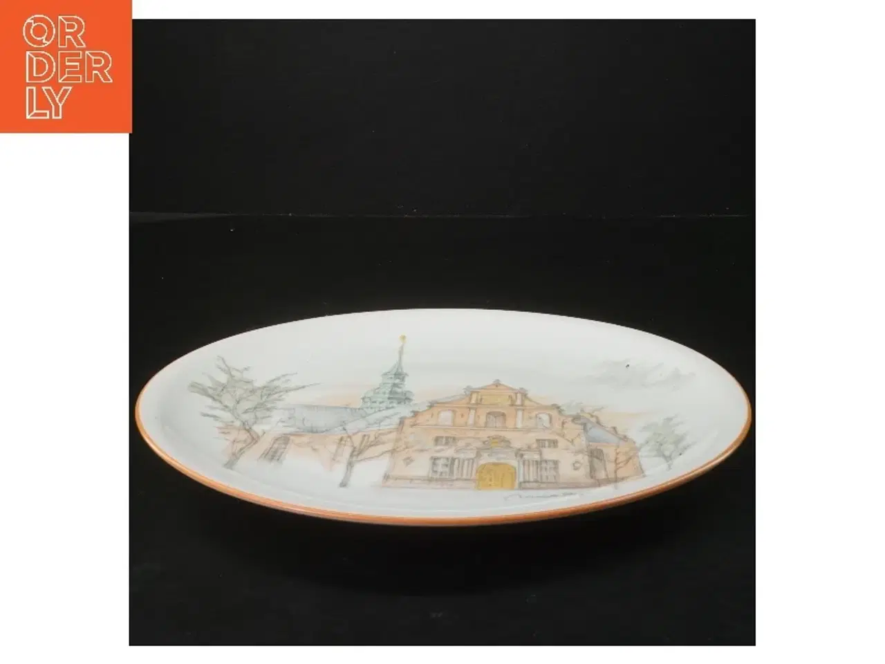 Billede 2 - Dekorativ tallerken med kirke fra Holmens Kirke (str. Ø 25,5 cm) fra Mads Stage