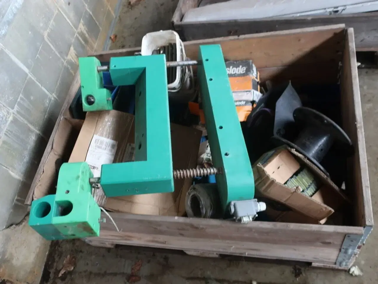 Billede 10 - Div. Varelager, værktøj, reservedele m.m.