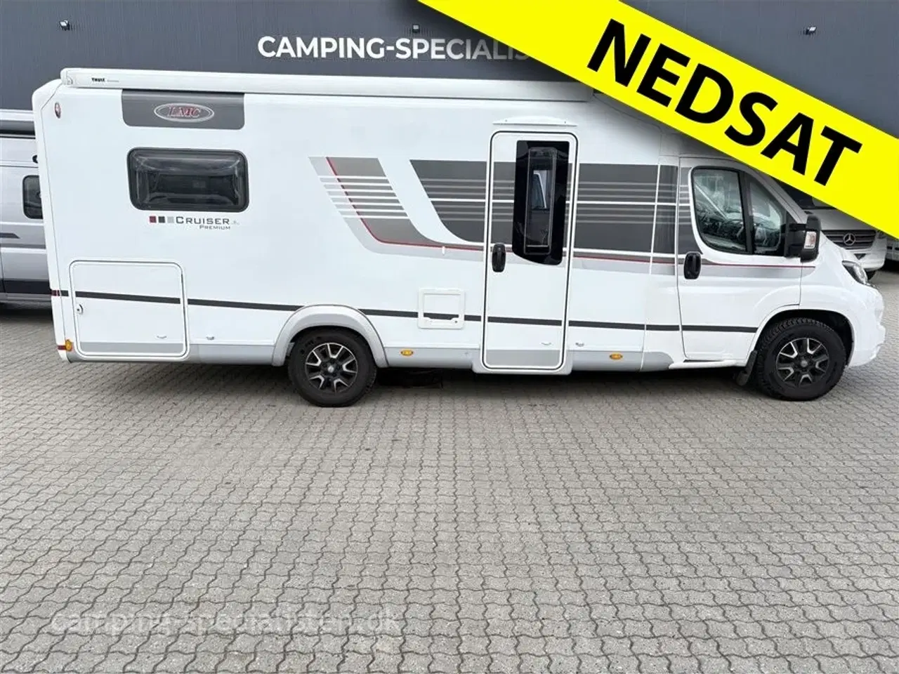 Billede 1 - 2017 - LMC Cruiser Premium T 681 G   LMC Cruiser Premium T 681 G fra 2017 - rigtig fin autocamper - kan nu ses hos Camping-Specialisten.