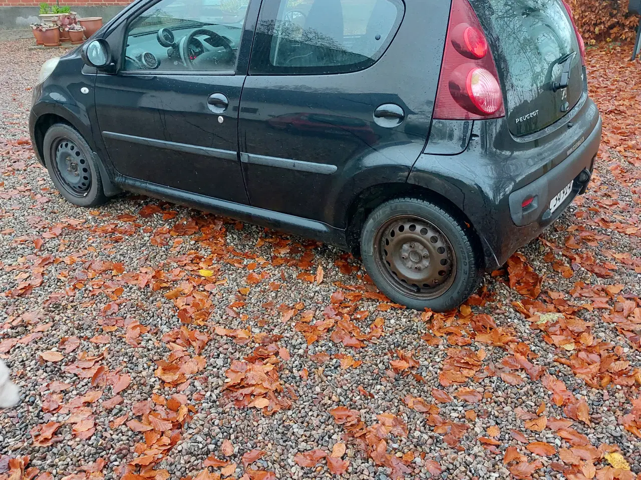 Billede 4 - Km kun 207000. Årgang 2012