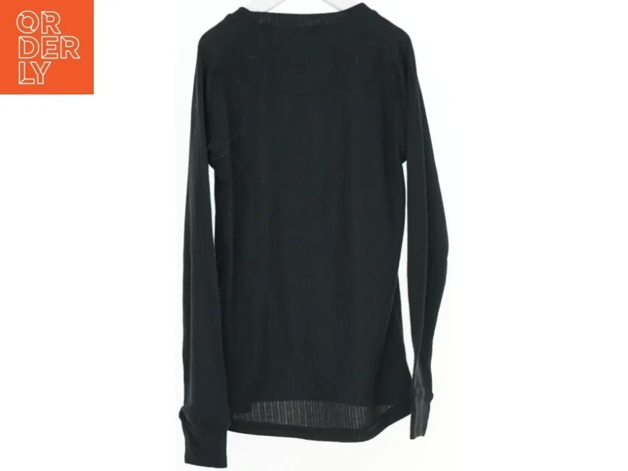 Billede 2 - Langærmet ribbet sort T-shirt fra McKinley (str. 134)