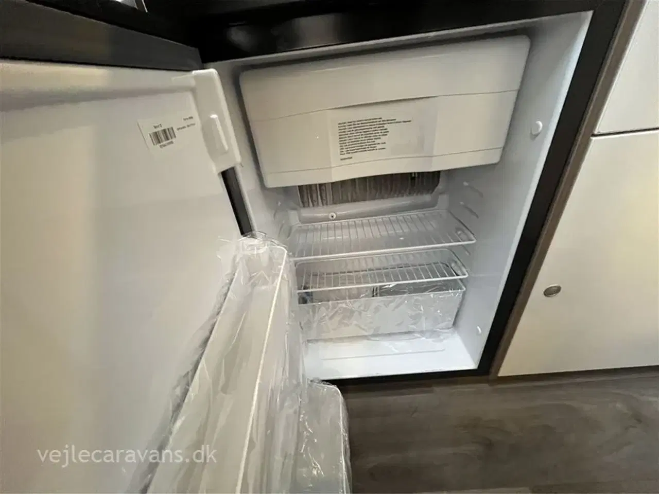 Billede 10 - 2026 - Carado V337 PRO+