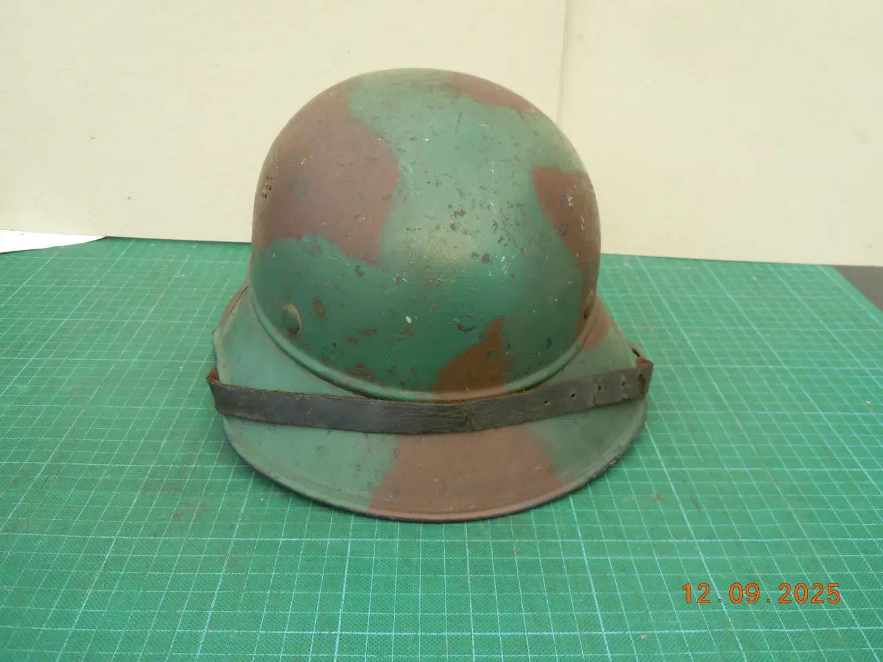 Billede 2 - Tysk hjelm, Luftschutz 2. V.K.
