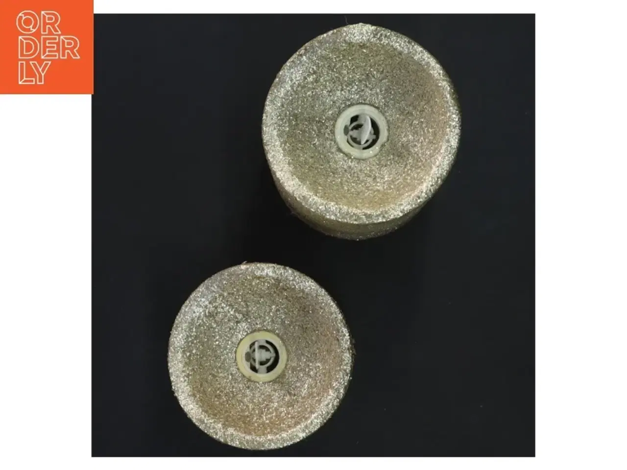 Billede 3 - Sirius LED stearinlys med guldglitter fra Magasin  (str. 15x7,5&10x7,5 cm)