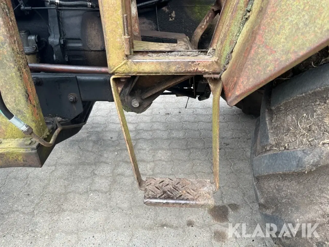 Billede 12 - Traktor ZETOR 4718 med frontlæsser