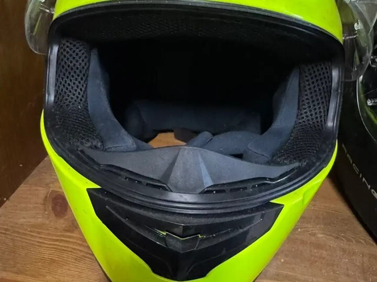 Billede 2 - MC hjelm, MT HELMETS