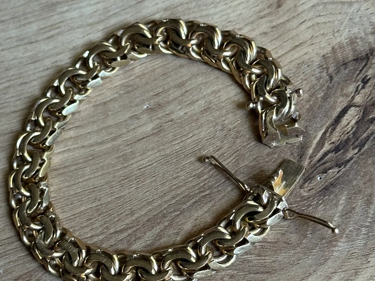 Billede 2 - Bismark armbånd 