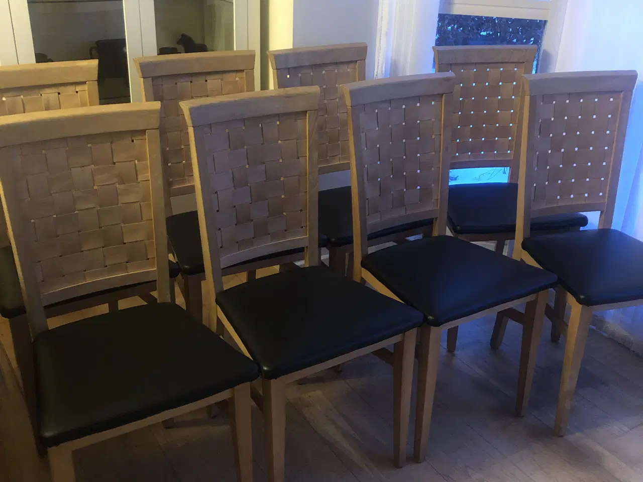 Billede 1 - Skovby stole i sæbebehandlet eg