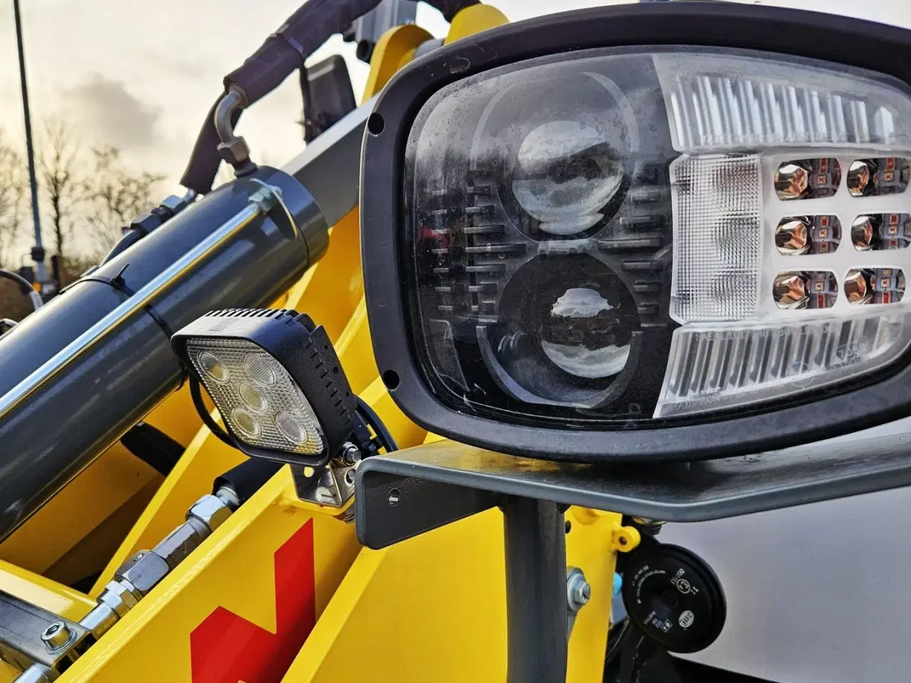 Billede 13 - Wacker Neuson WL28 / fabriksny - år 2024 / pæn udstyret og høj løftekraft