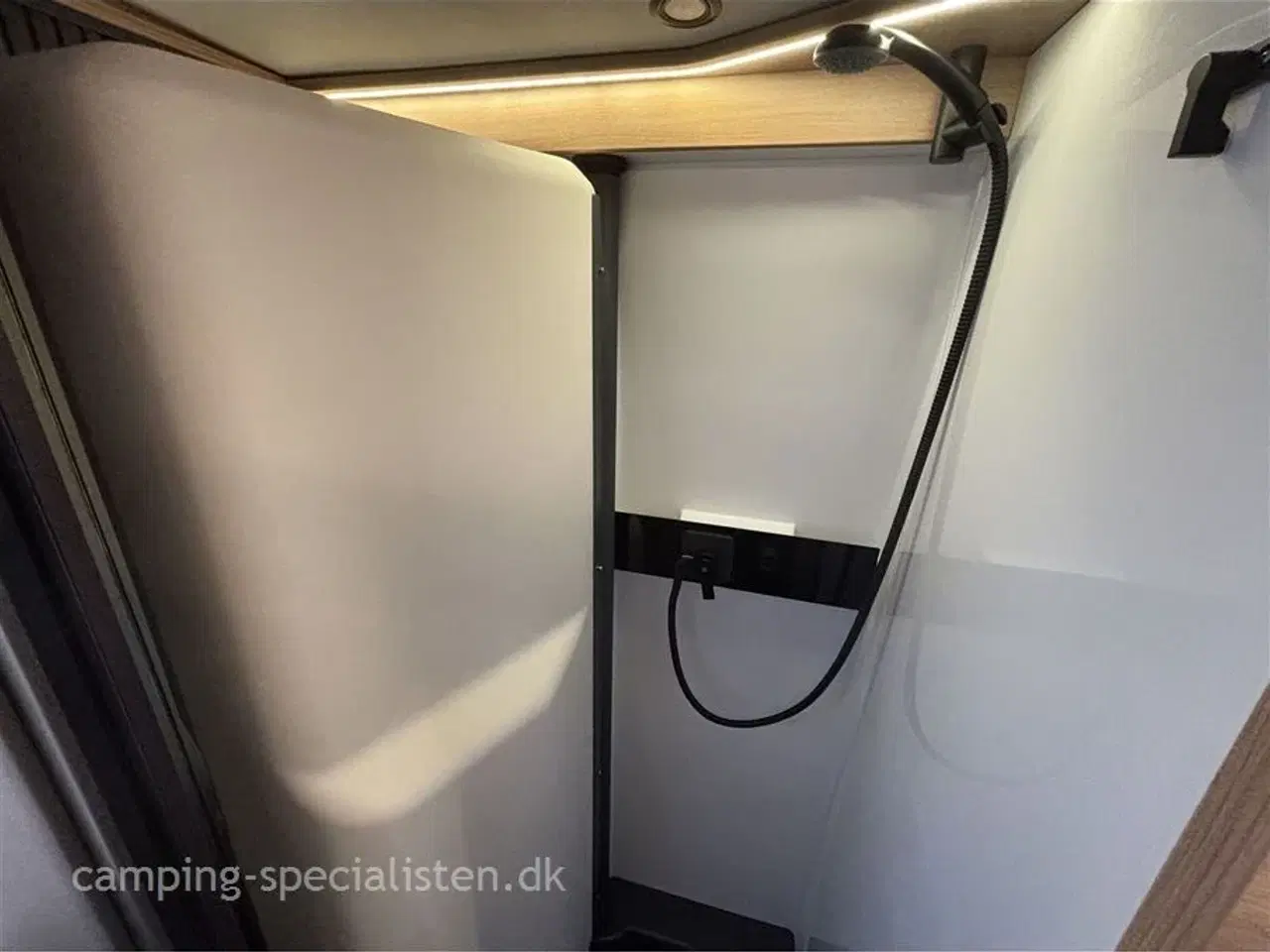 Billede 10 - 2026 - Knaus Boxlife 600 MQ Platinum Selection   Ny 2026 Knaus Boxlife 600 MQ kan snart ses hos Camping-Specialisten.dk