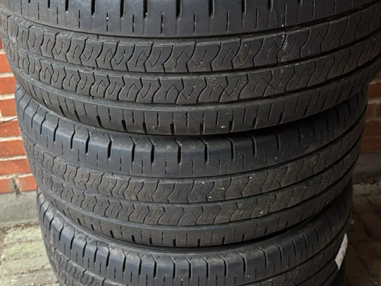 Billede 3 - 4 sommerdæk på alufælge -til Mercedes Sprinter bus