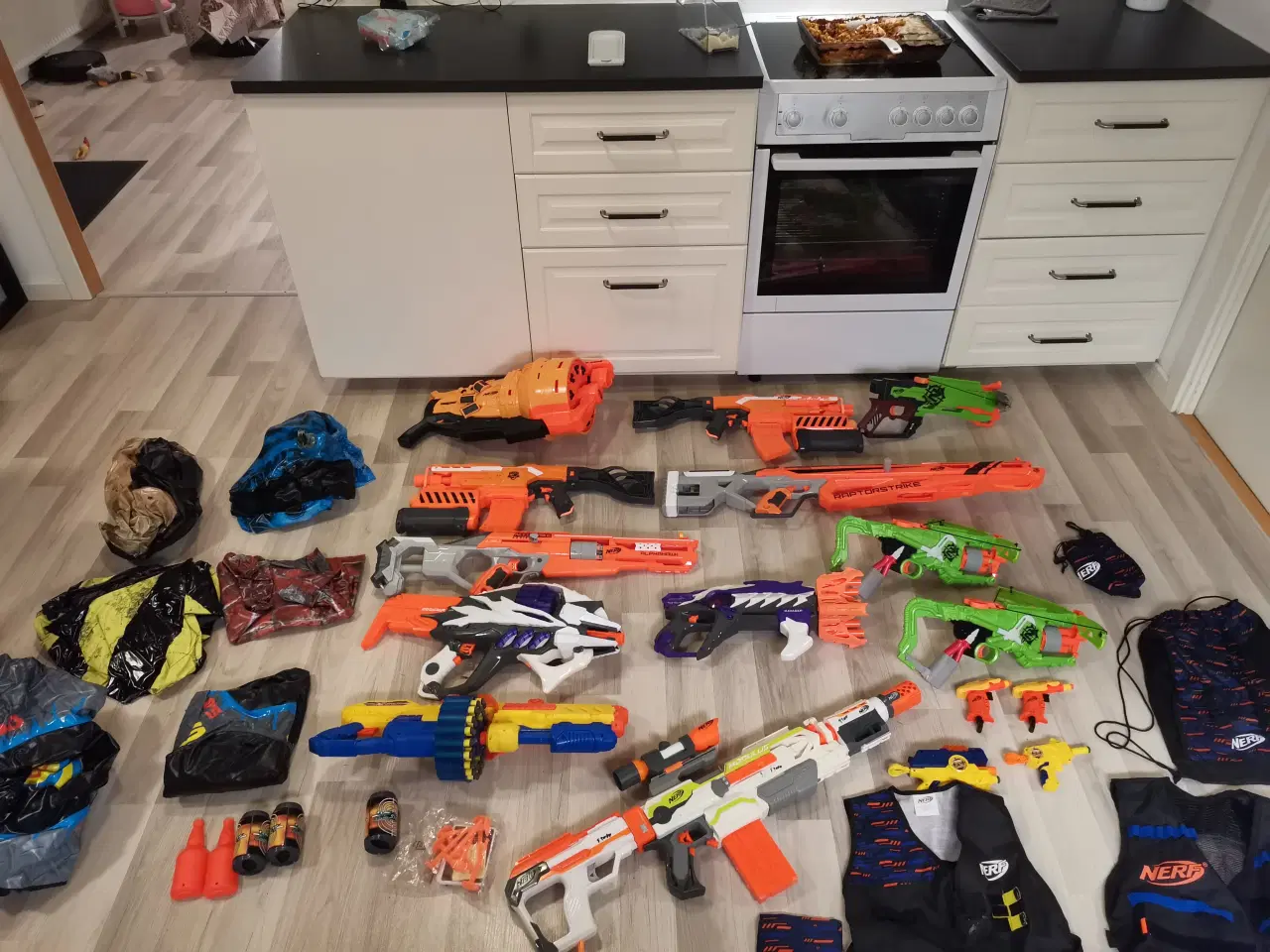 Billede 7 - Nerfguns og tilbehør 