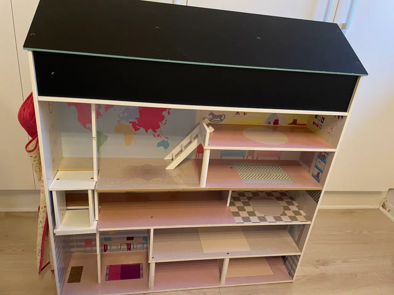 Billede 2 - Plum 2-1 dukkehus og køkken