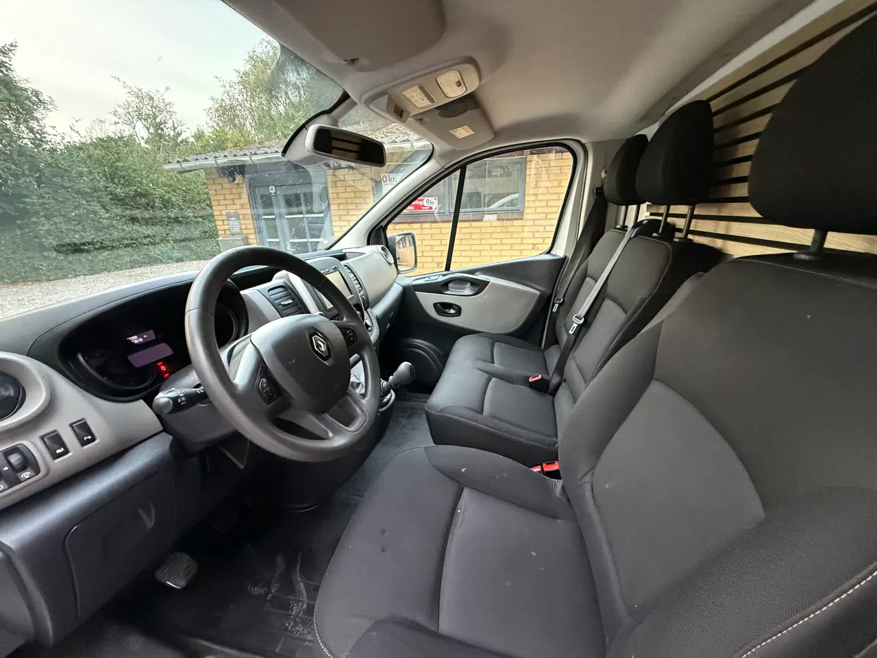 Billede 10 - Renault trafic 1.6 dci lav km 