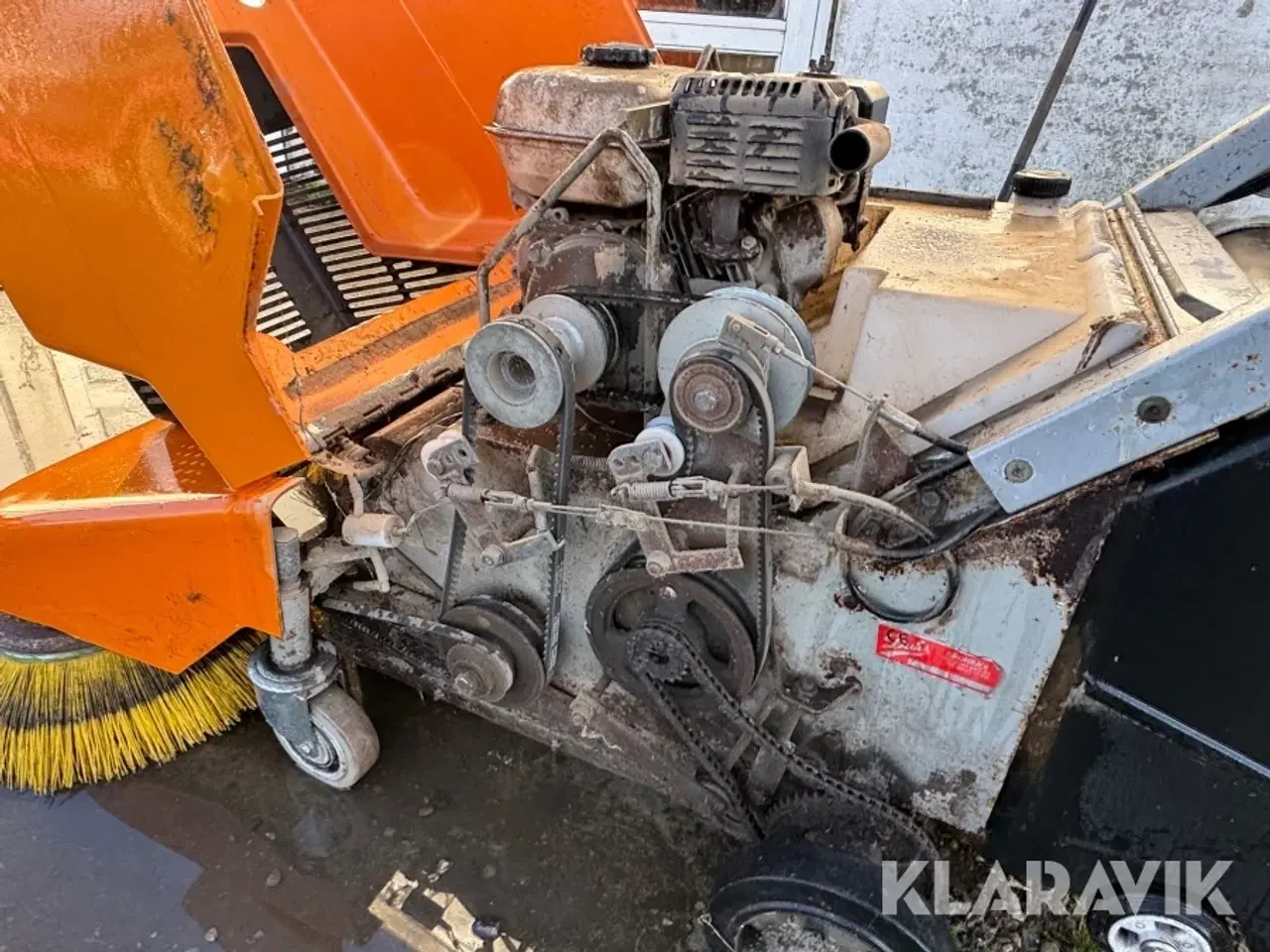 Billede 12 - Fejemaskine Duks F0-8 2000