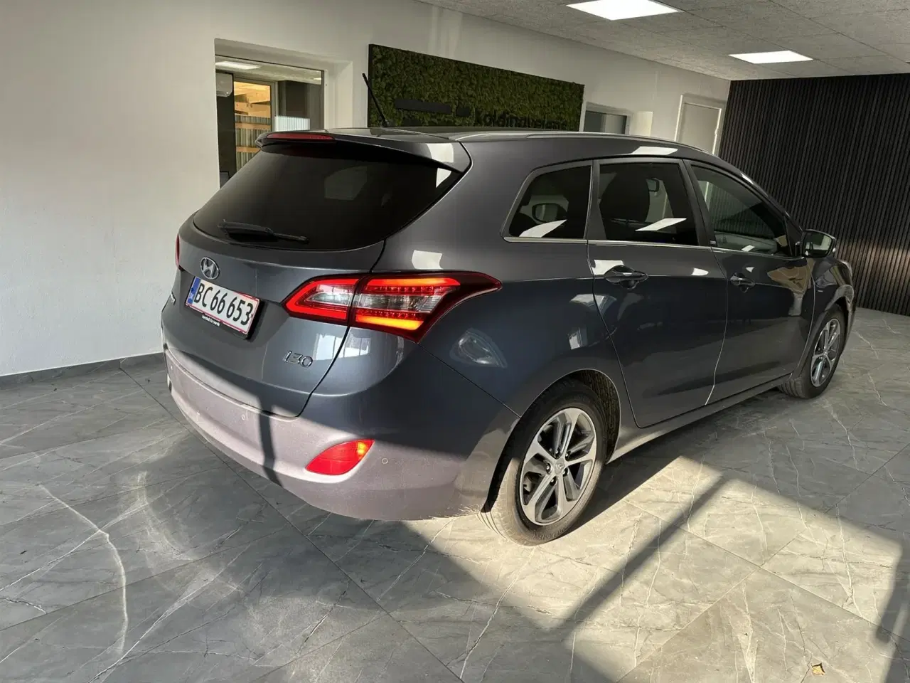 Billede 4 - Hyundai i30 Cw 1,6 CRDi EM Edition ISG 110HK Stc 6g