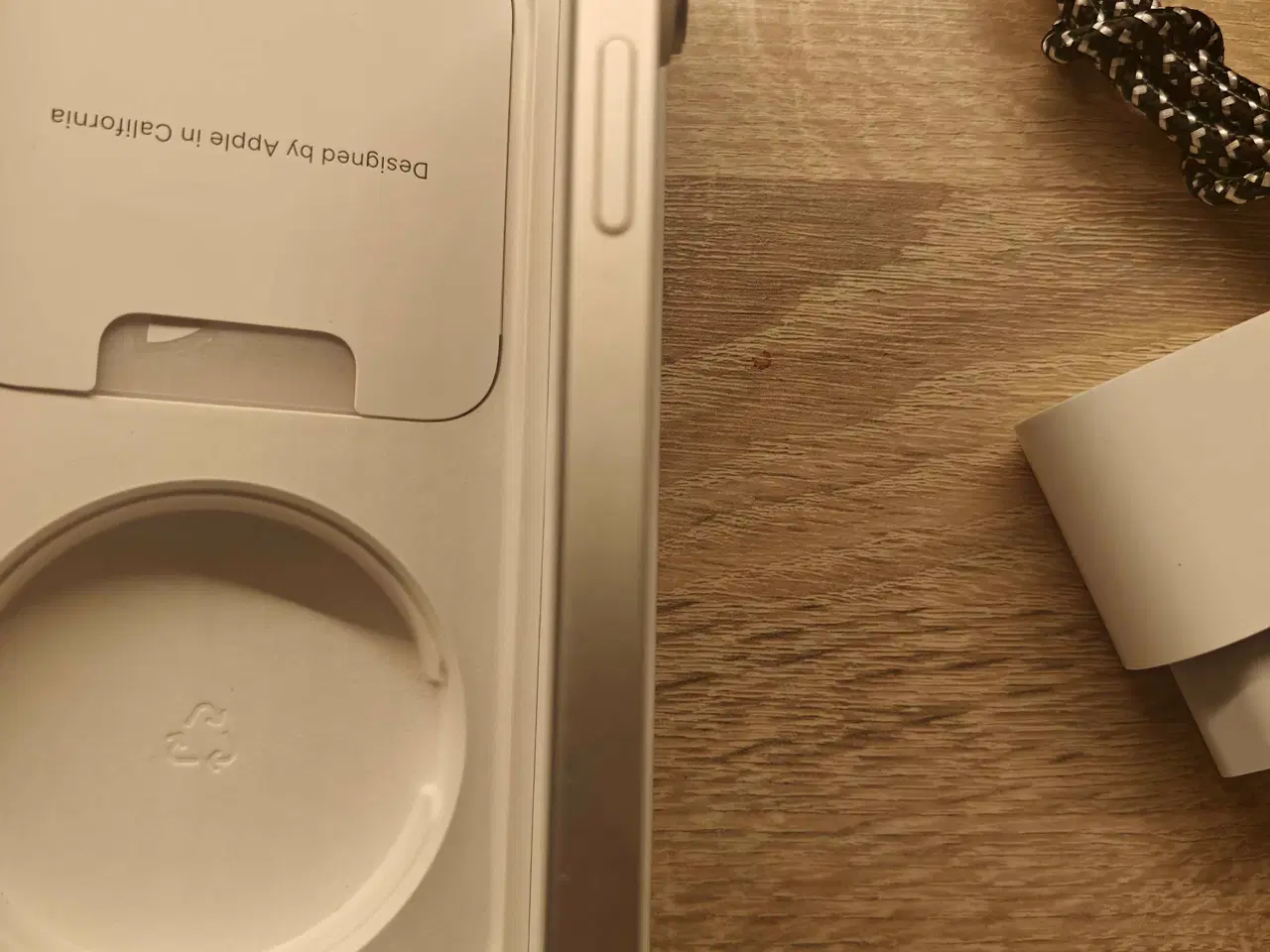 Billede 4 - IPhone 14, 128 GB. Som ny, med tilbehør.