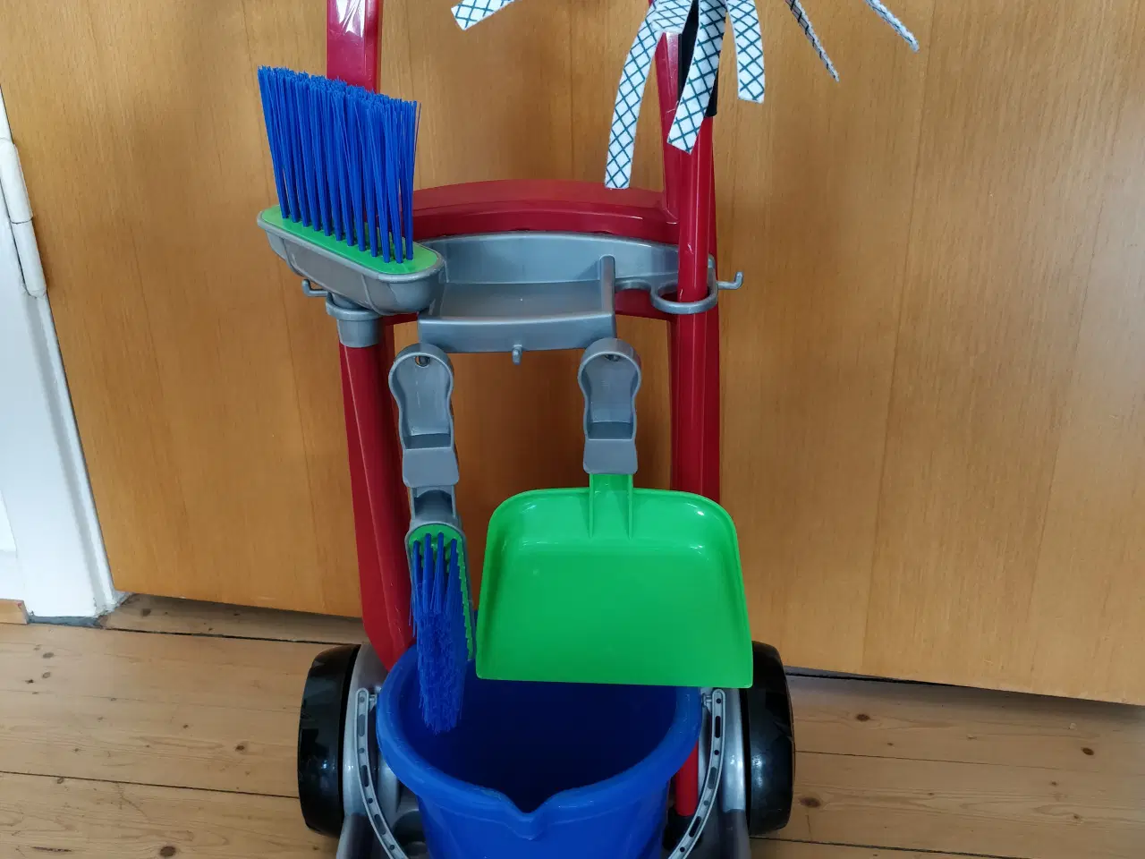 Billede 1 - Rengøringsvogn