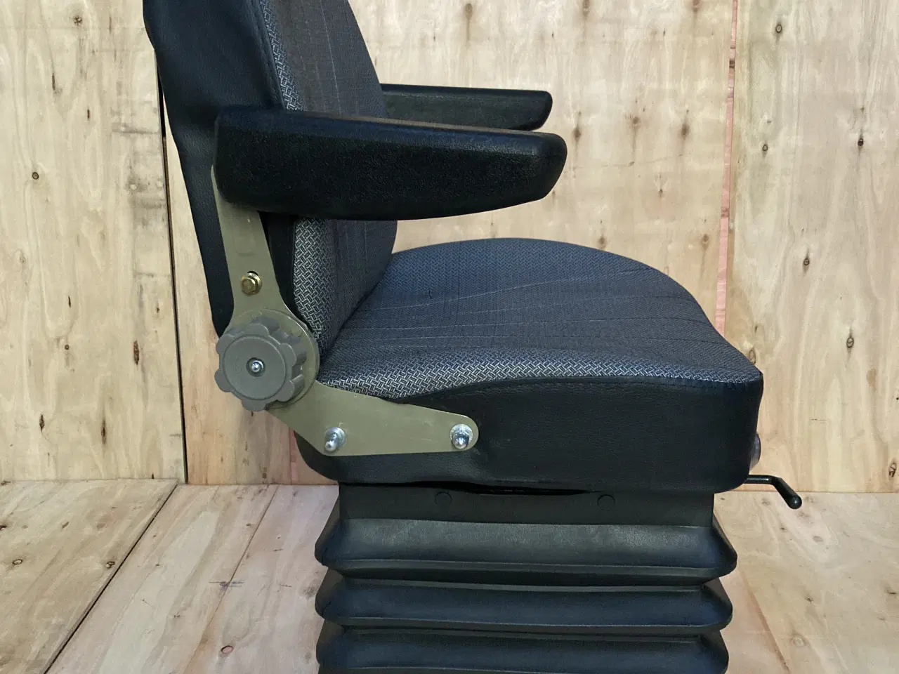 Billede 4 - Nyt traktorsæde