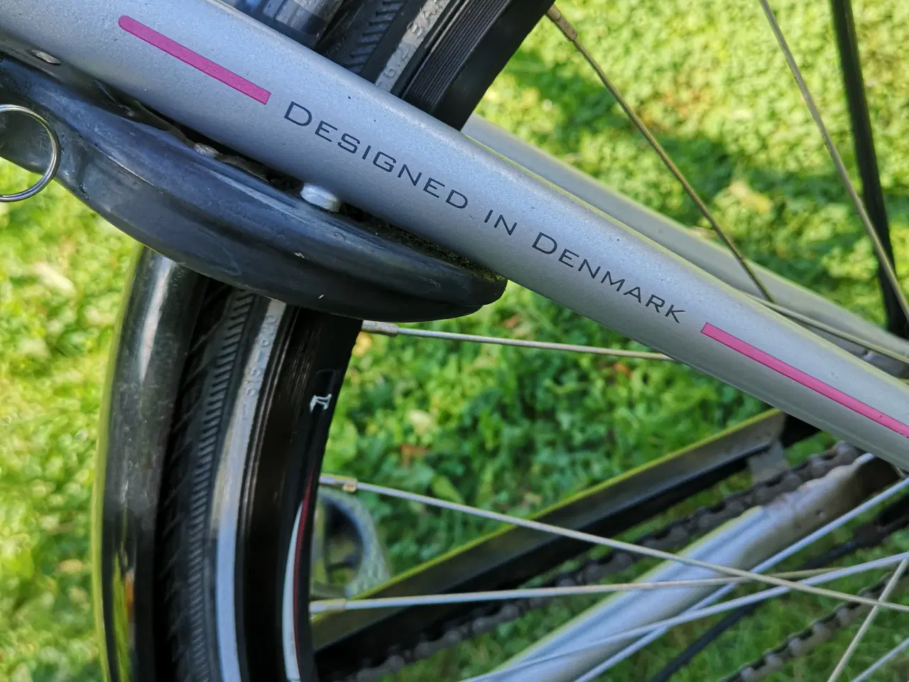 Billede 3 - RALEIGH 28"  52cm  Lås, nye dæk, ny kæde, 7 gear, 